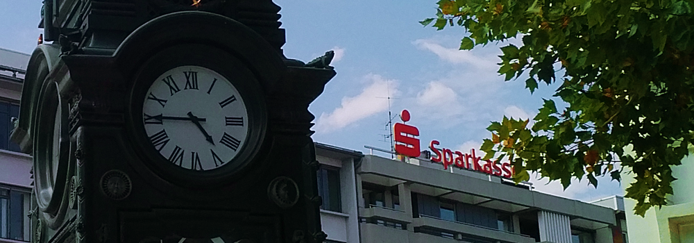 Sparkasse schließt Schalter: Bargeld nur noch am Automaten